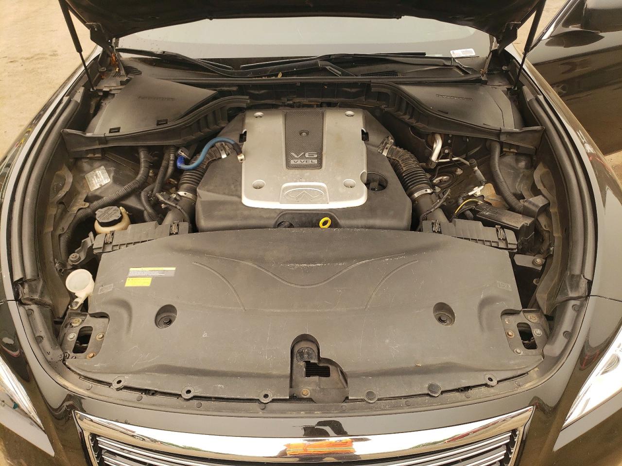 2011 INFINITI M37