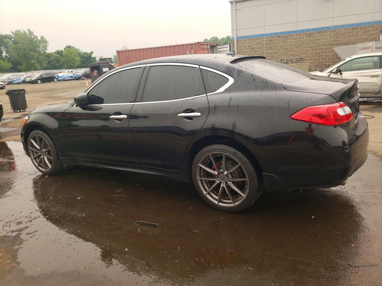 2011 INFINITI M37