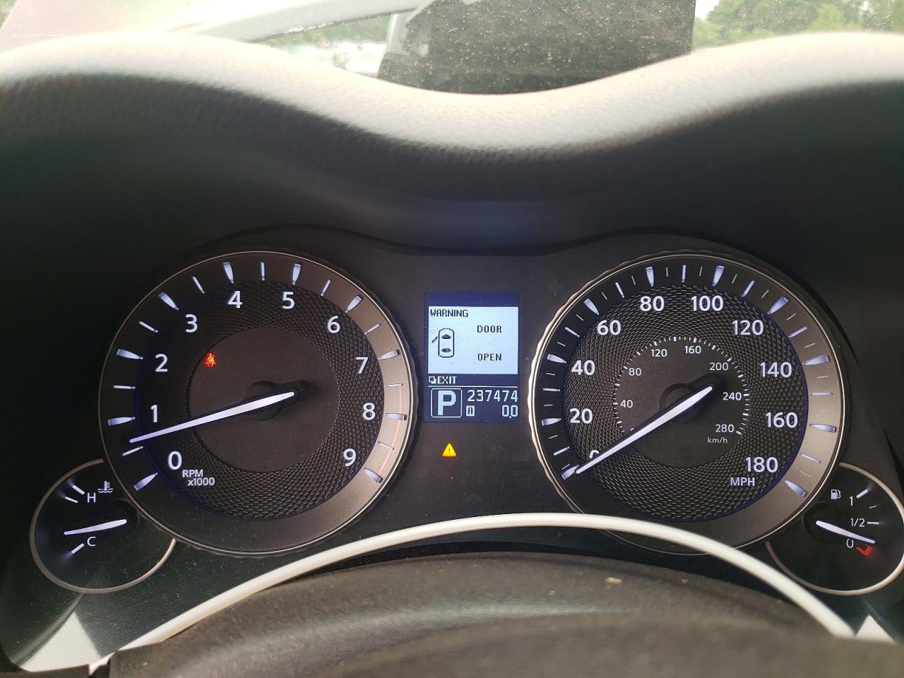 2011 INFINITI M37