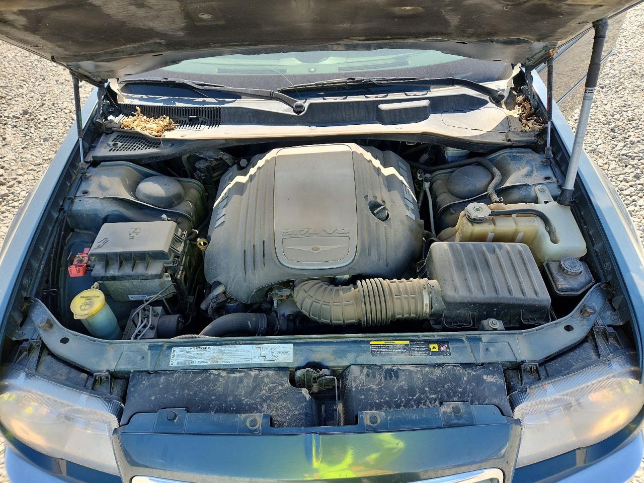 2005 CHRYSLER 300
