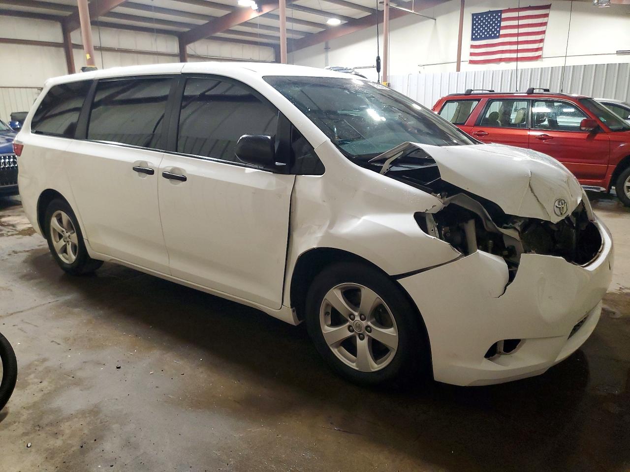 2015 TOYOTA SIENNA