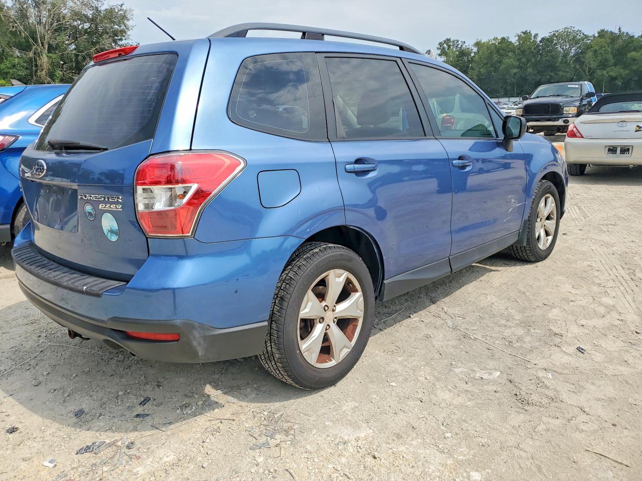 2015 SUBARU FORESTER