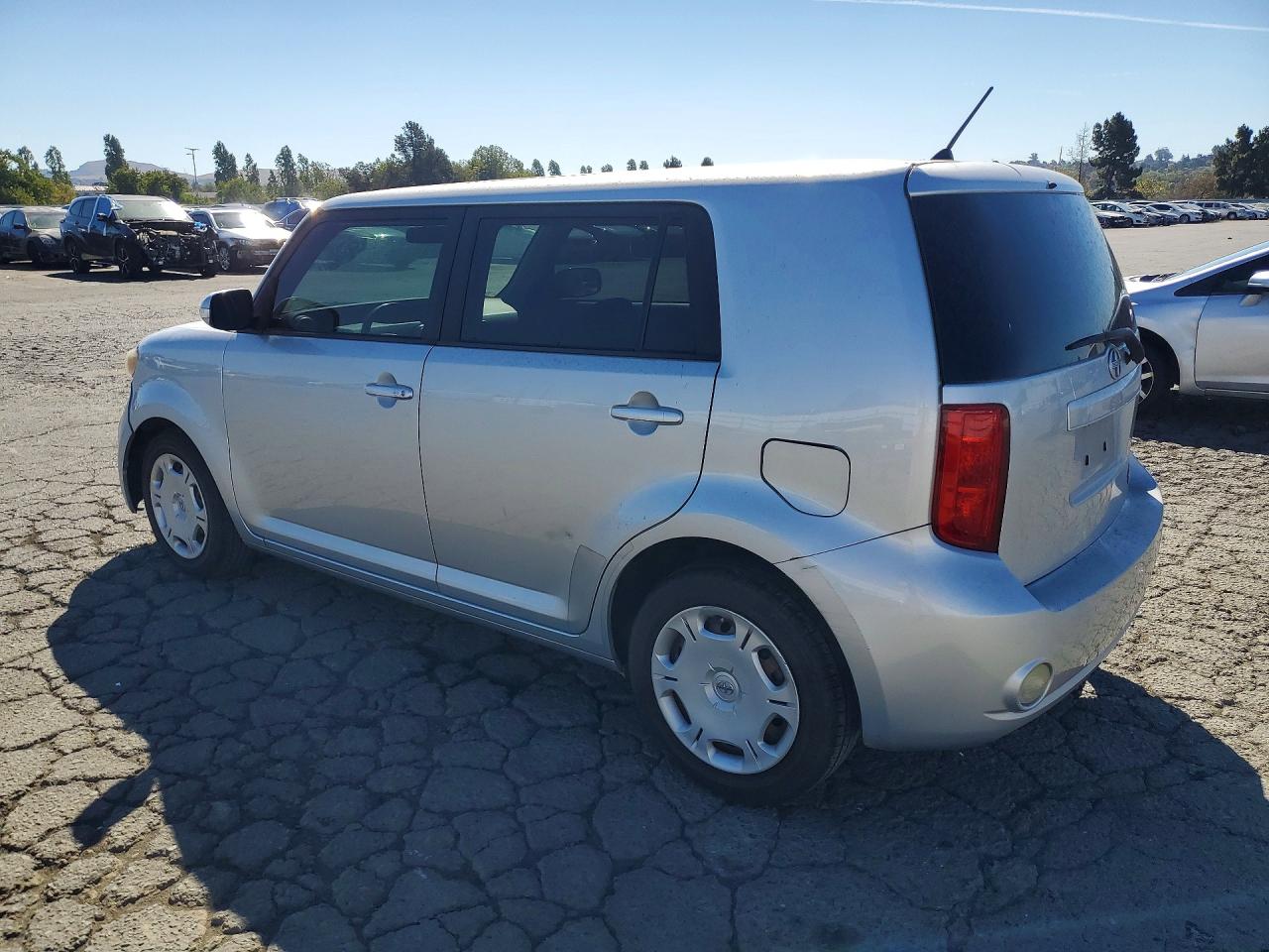 2010 TOYOTA SCION