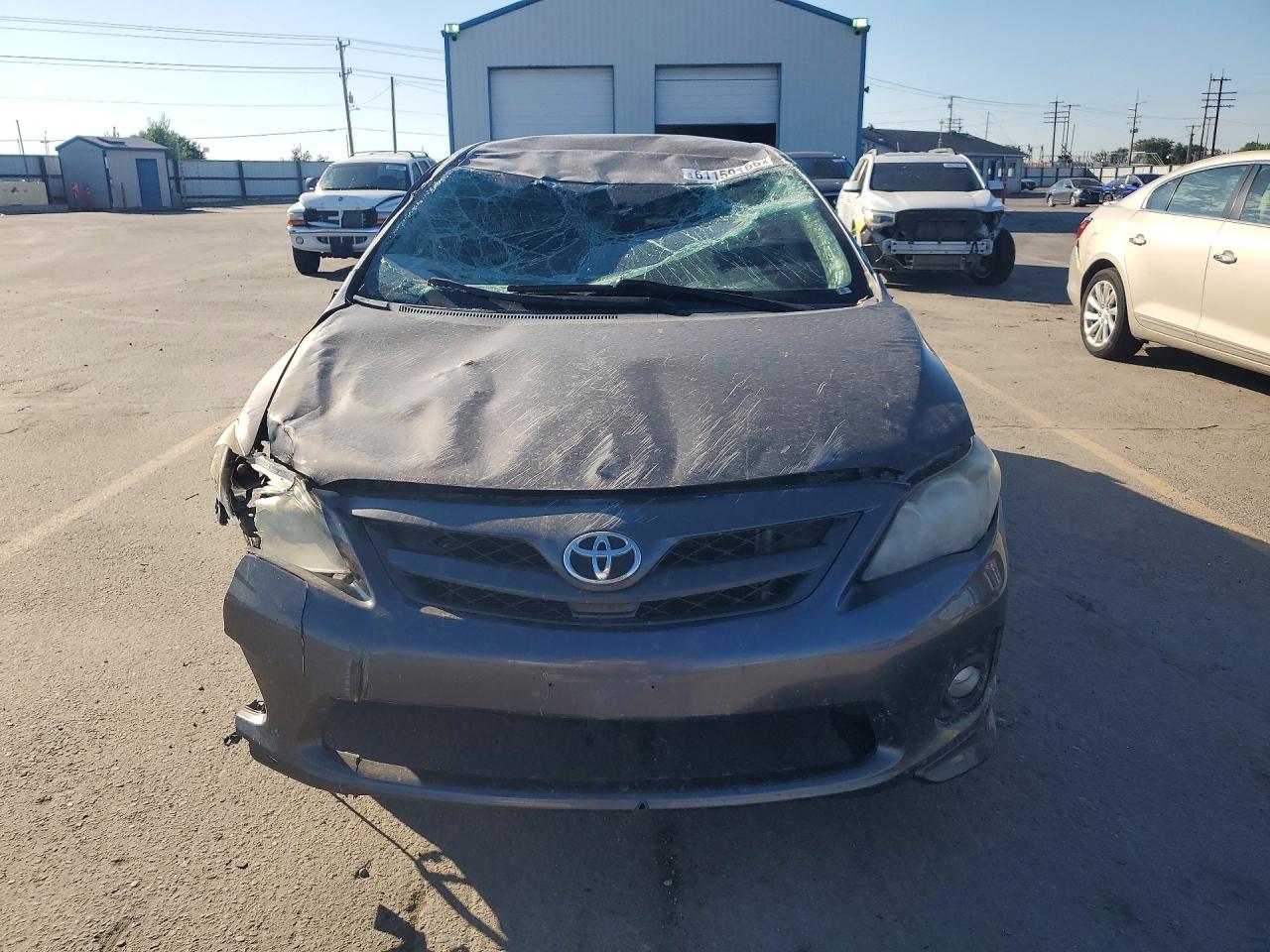 2013 TOYOTA COROLLA