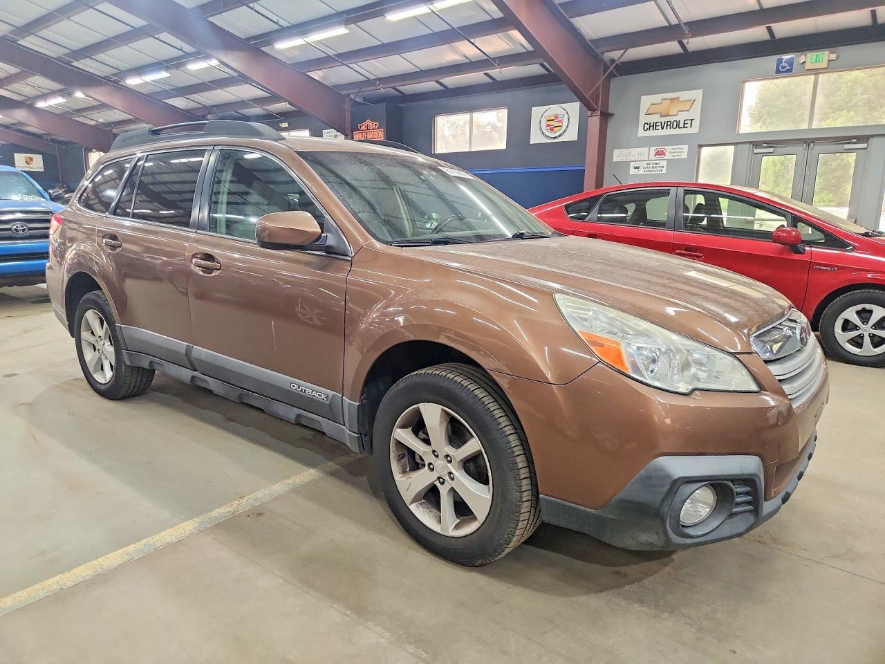 2013 SUBARU OUTBACK