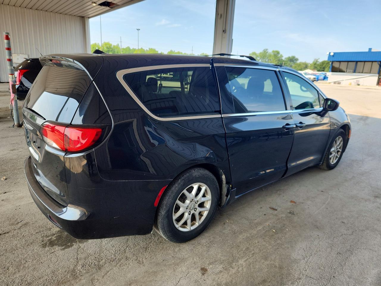 2017 CHRYSLER PACIFICA