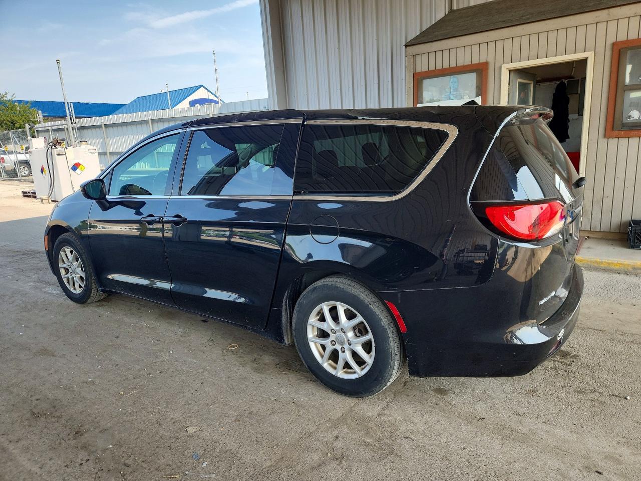2017 CHRYSLER PACIFICA