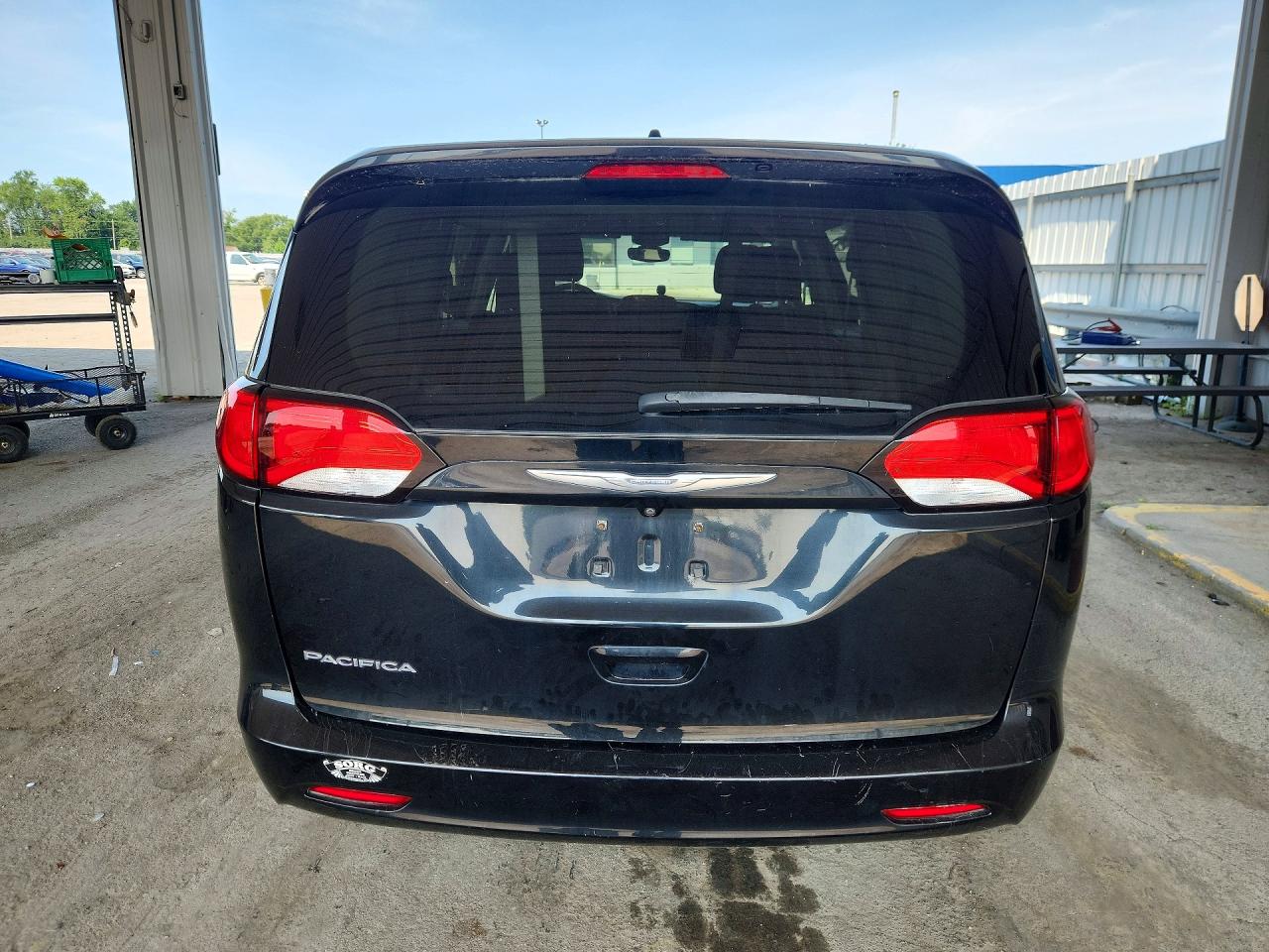 2017 CHRYSLER PACIFICA