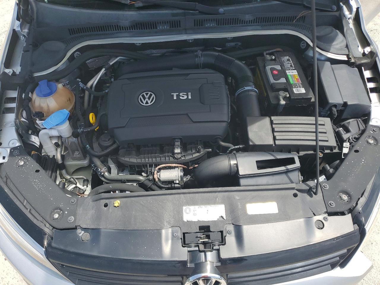 2014 VOLKSWAGEN JETTA