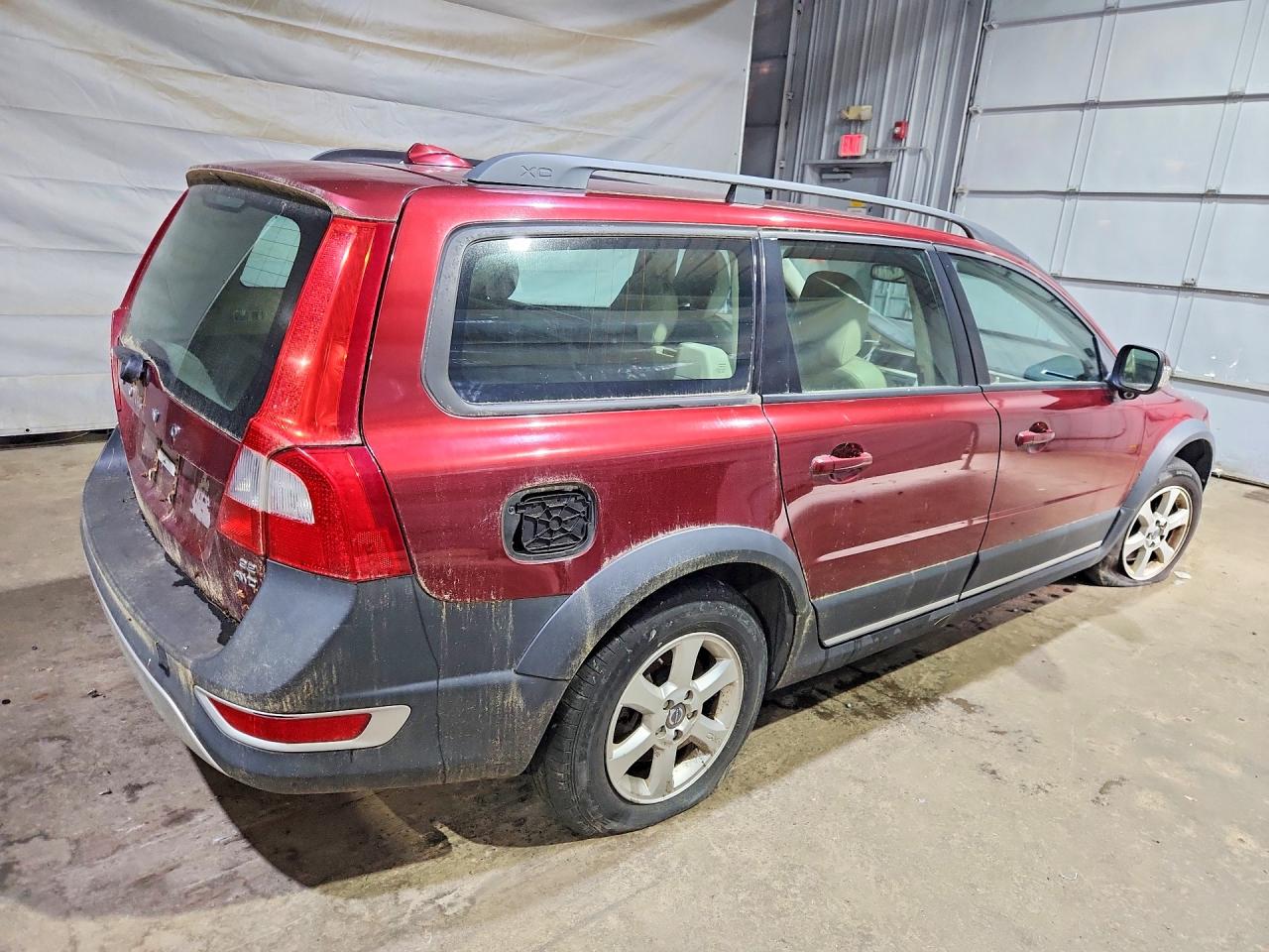 2008 VOLVO XC70