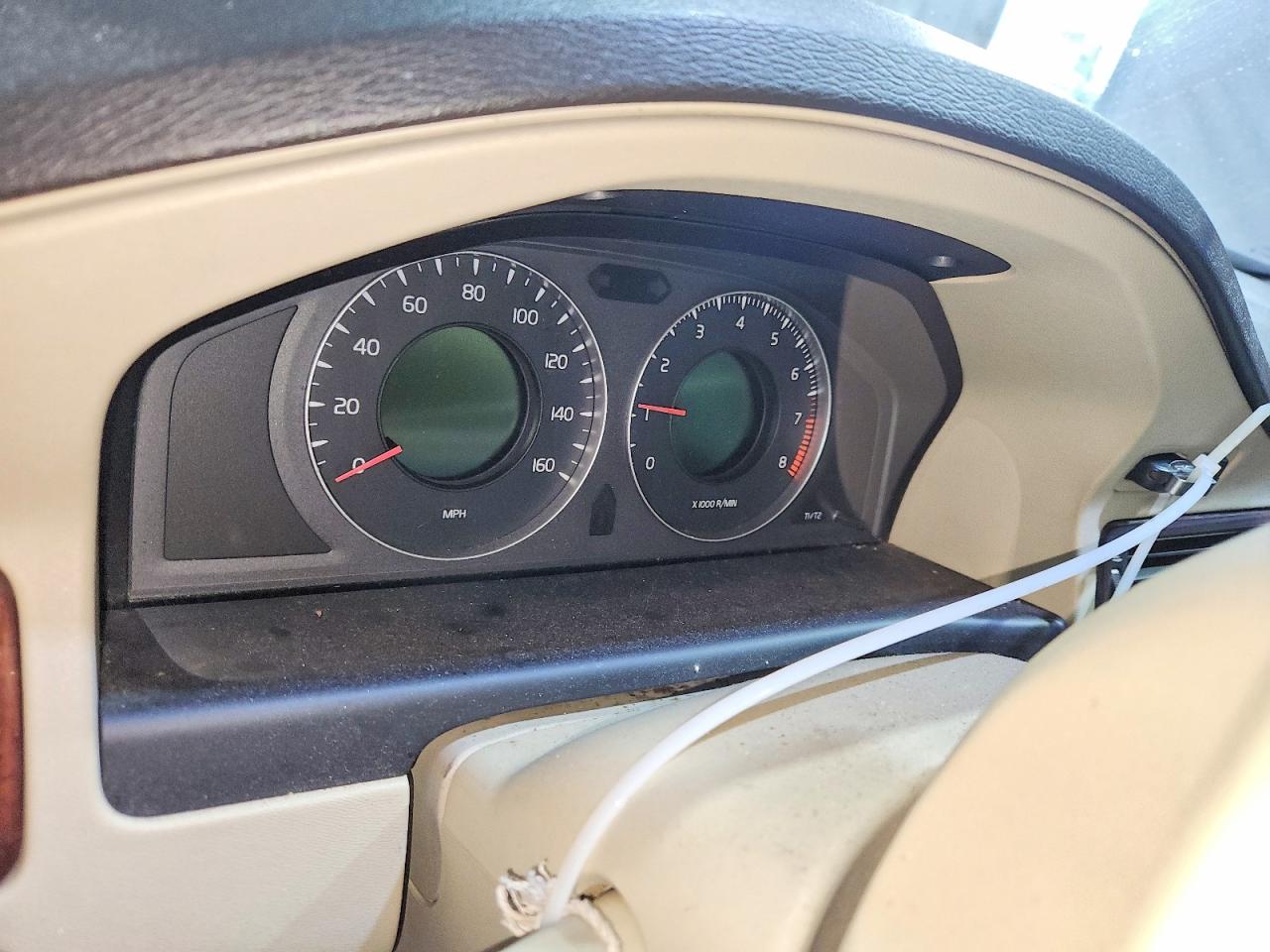 2008 VOLVO XC70