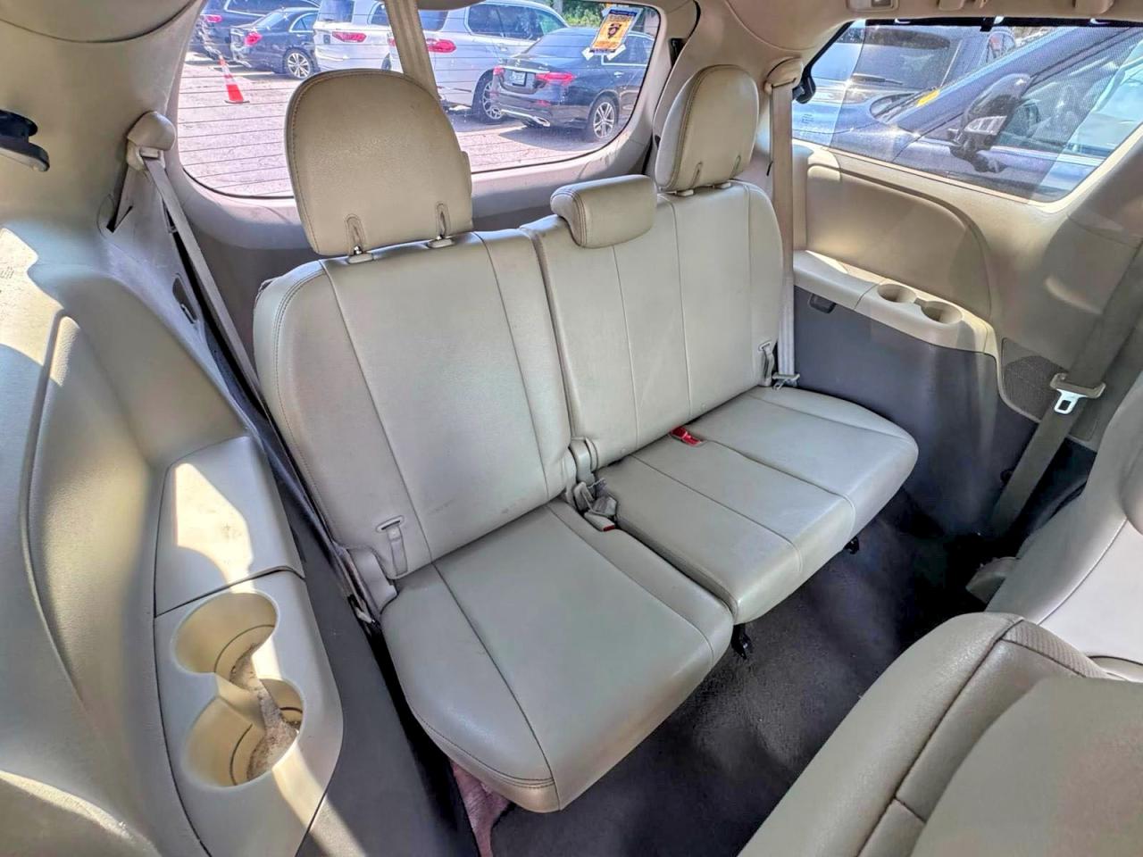 2014 TOYOTA SIENNA