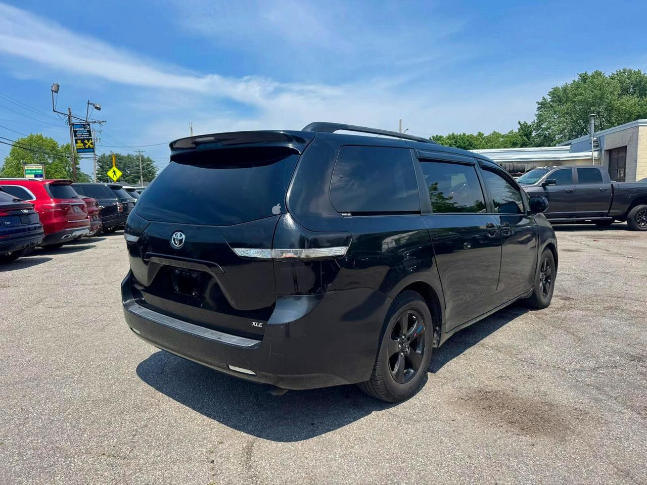 2014 TOYOTA SIENNA