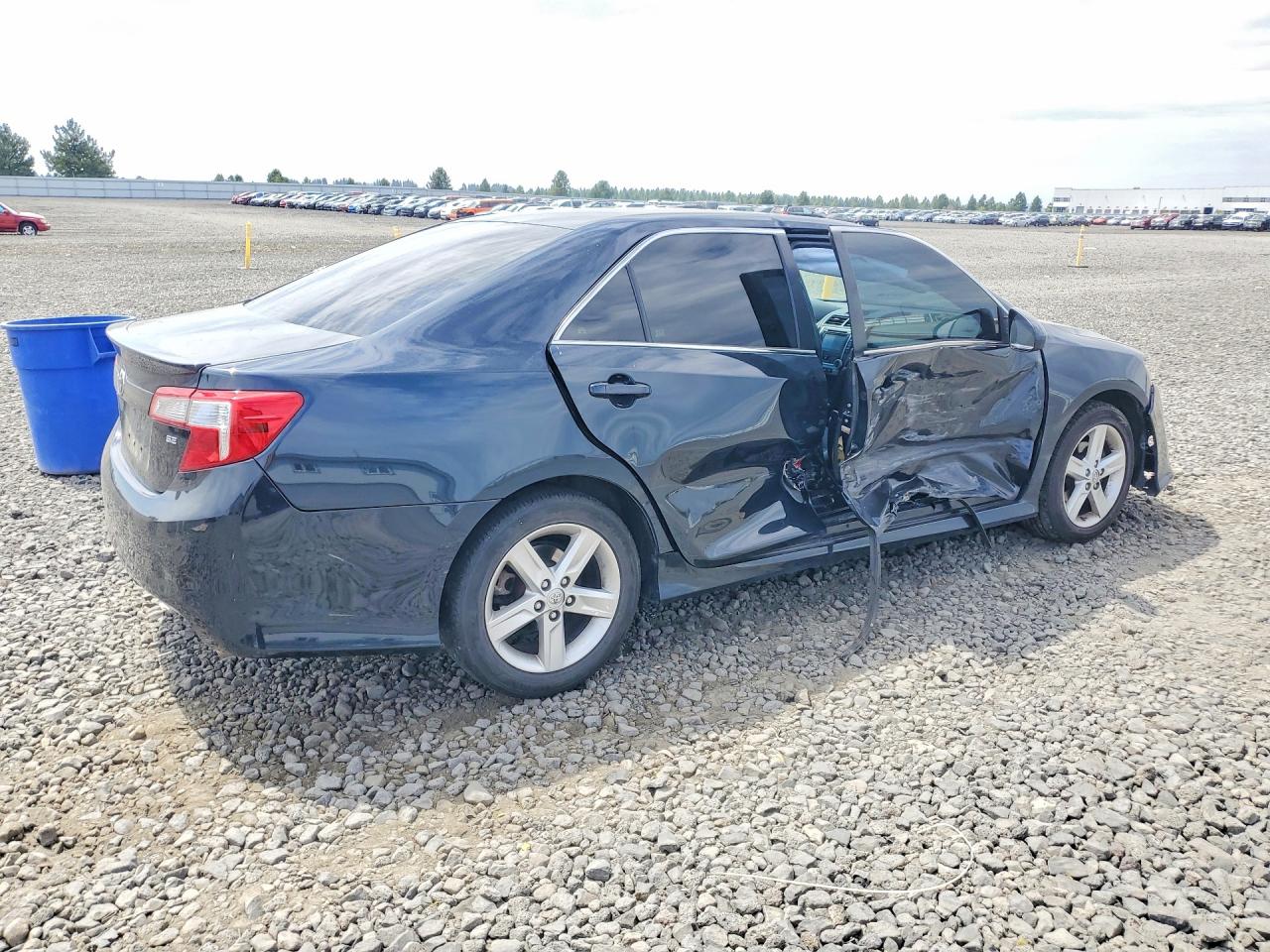 2014 TOYOTA CAMRY