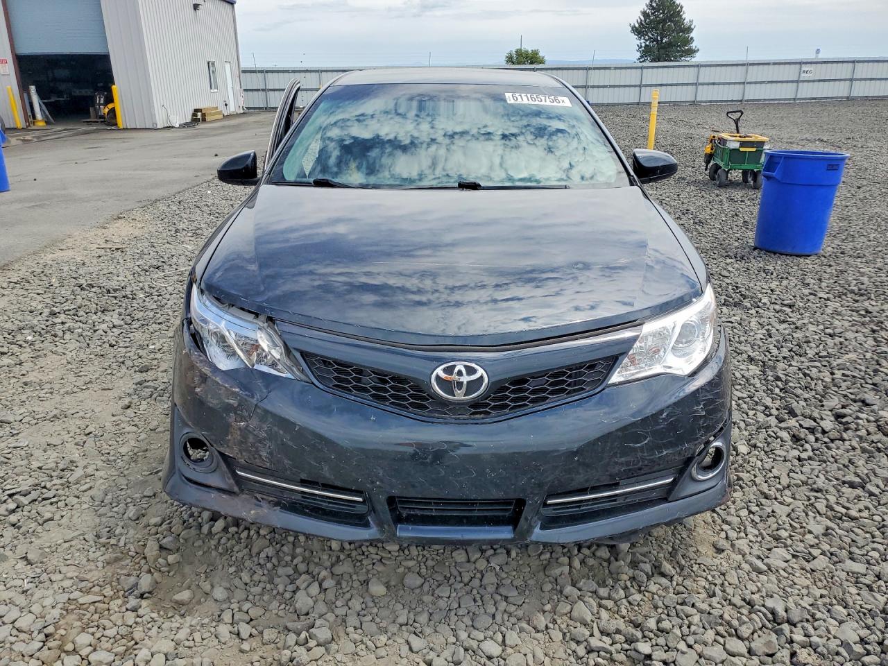2014 TOYOTA CAMRY