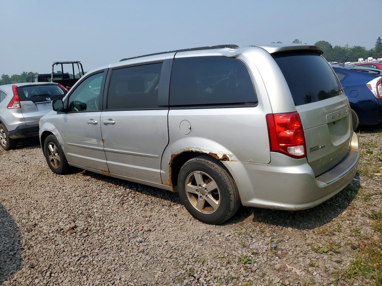 2011 DODGE CARAVAN