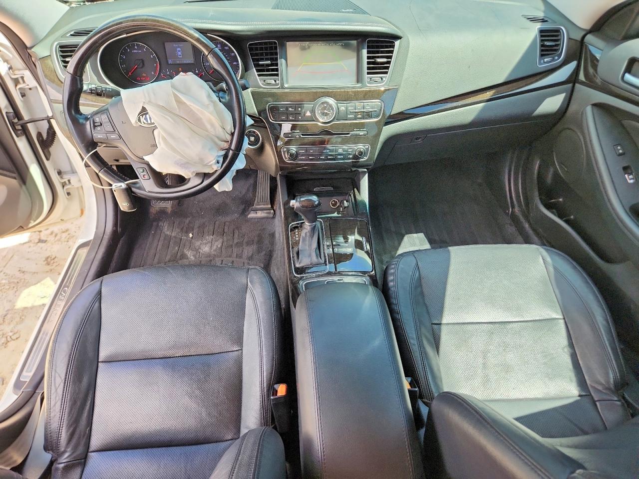 2015 KIA CADENZA