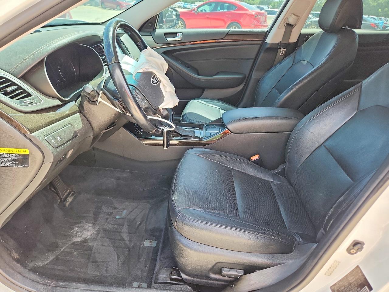 2015 KIA CADENZA