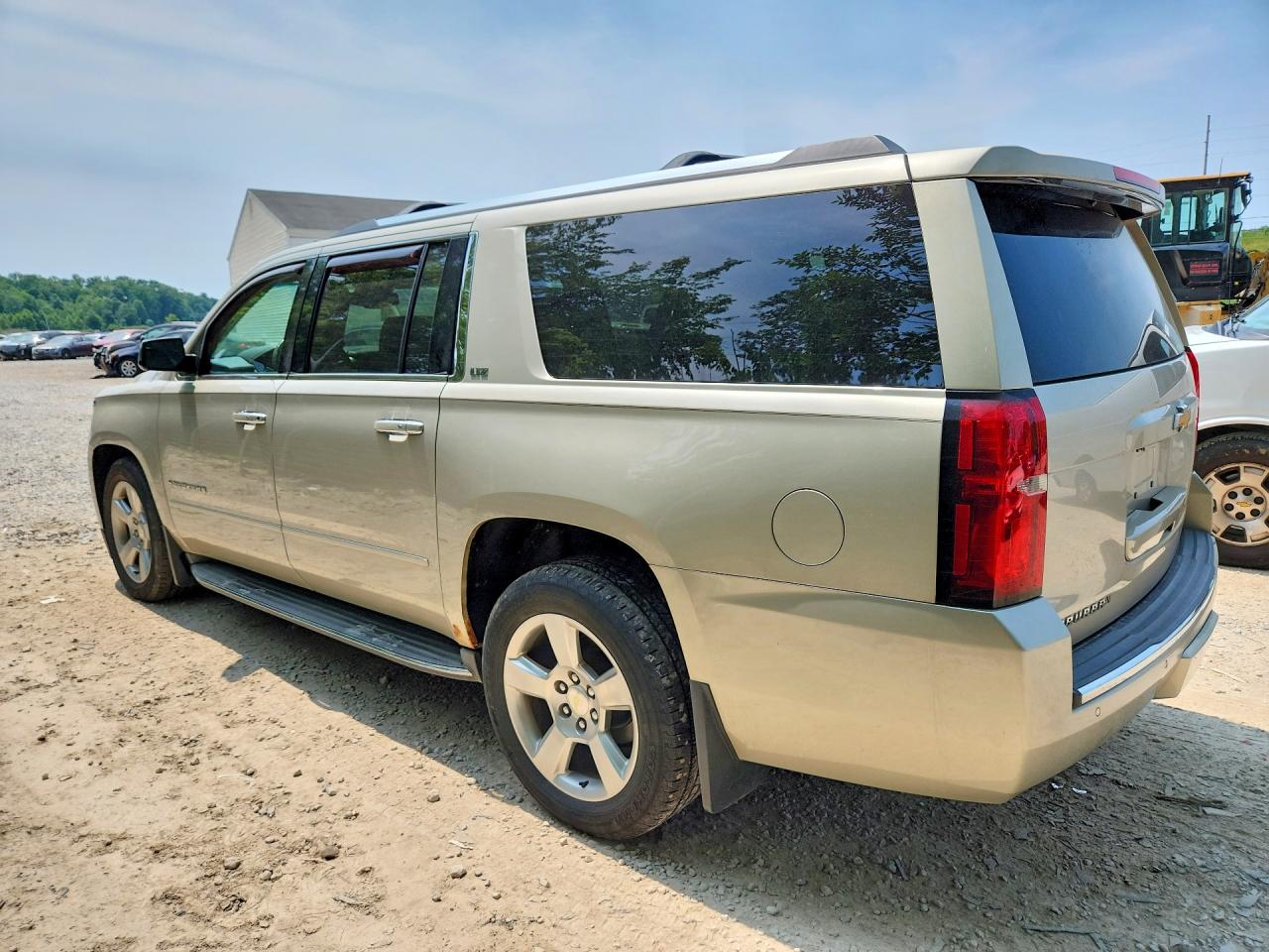 2015 CHEVROLET SUBURBAN