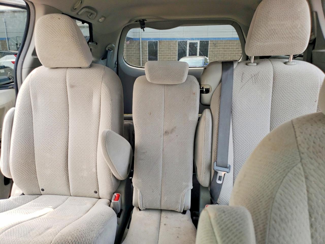2013 TOYOTA SIENNA