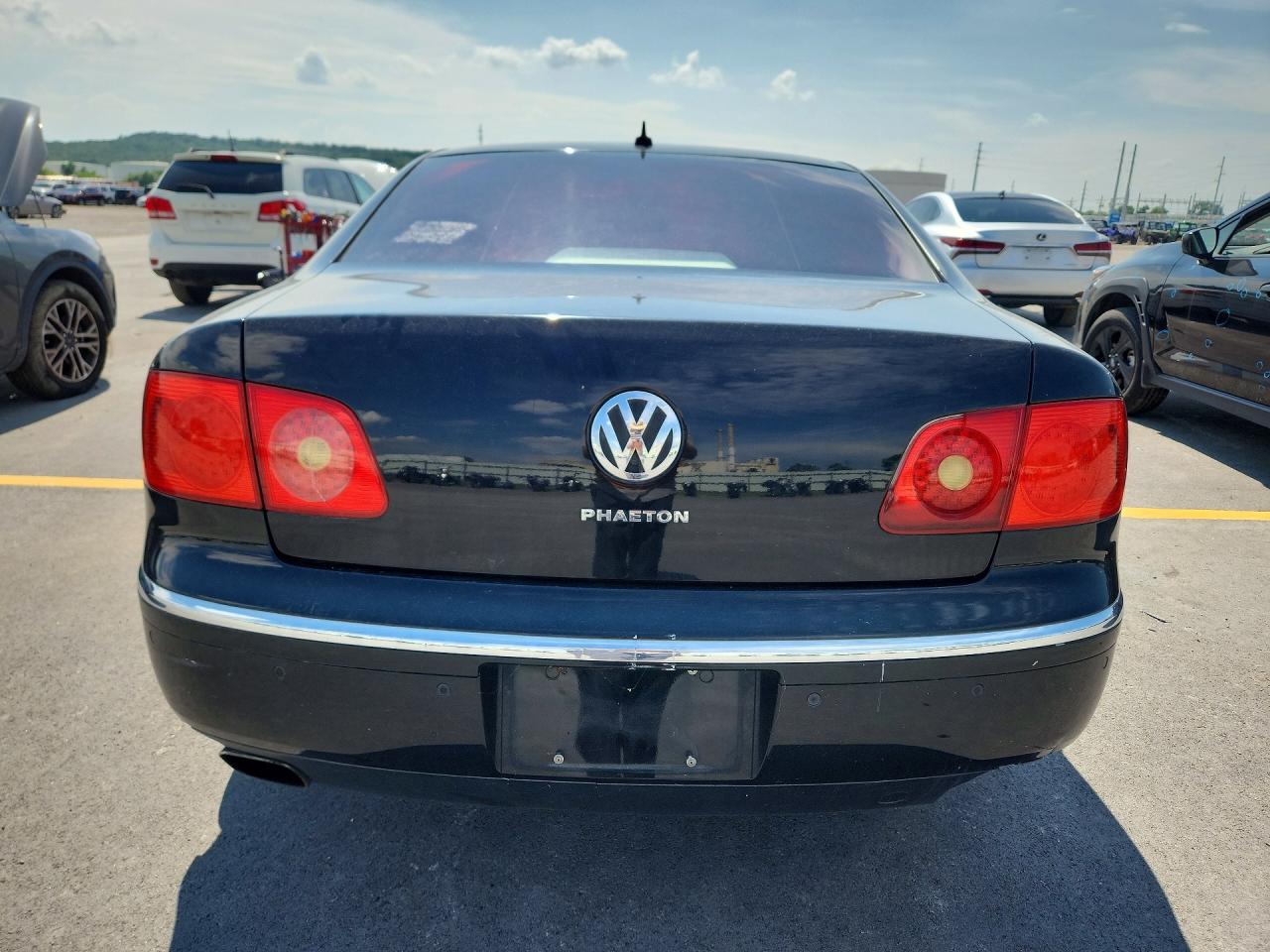 2005 VOLKSWAGEN PHAETON