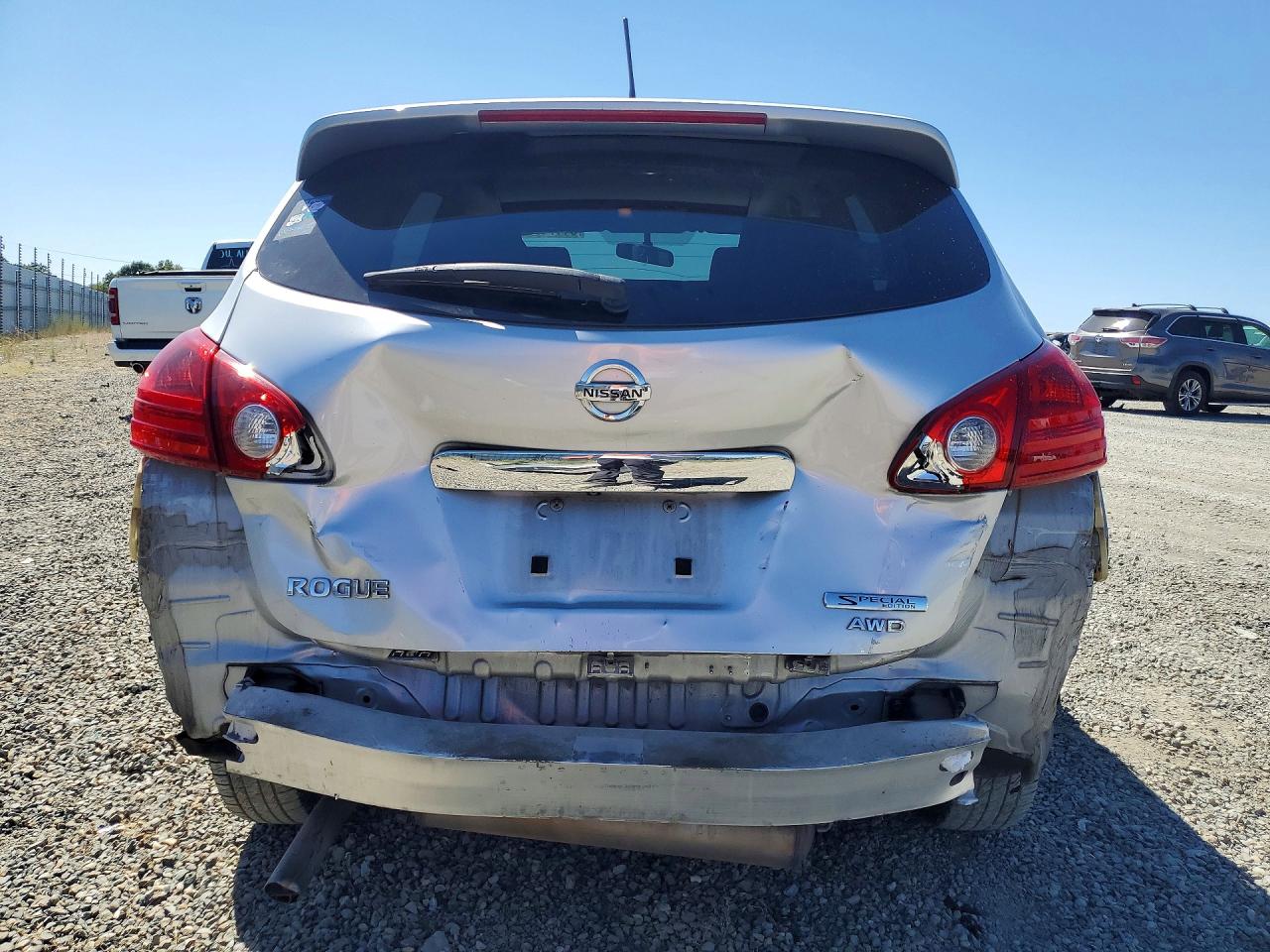 2013 NISSAN ROGUE