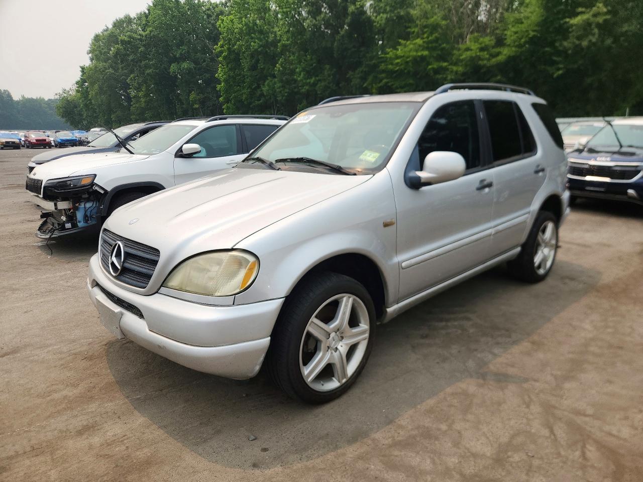 2001 MERCEDES-BENZ M-CLASS