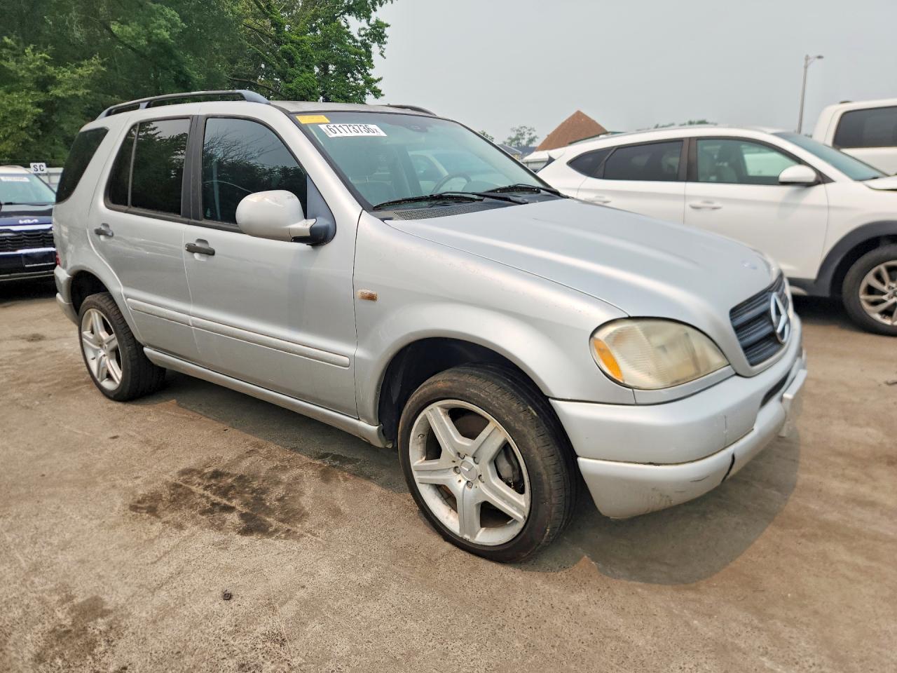 2001 MERCEDES-BENZ M-CLASS