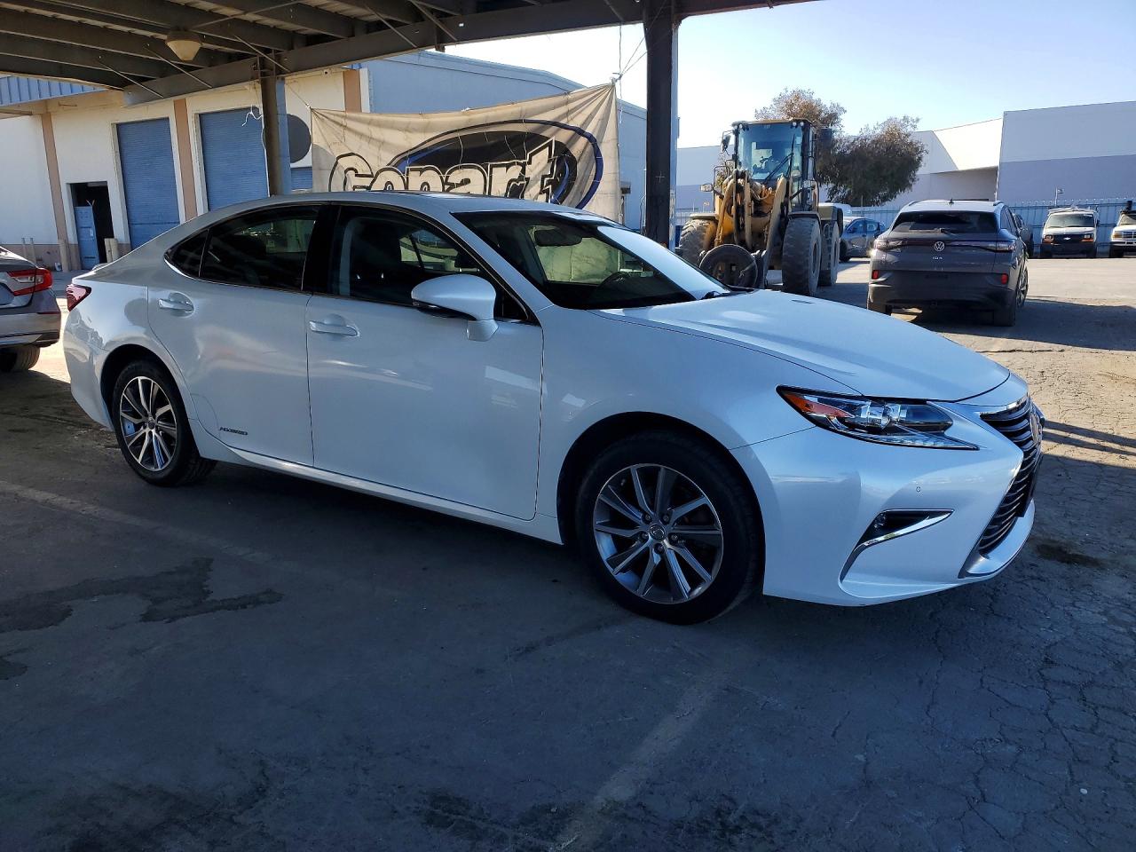 2018 LEXUS ES300