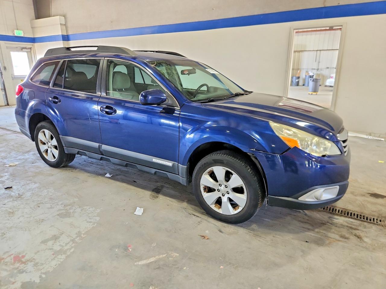 2011 SUBARU OUTBACK