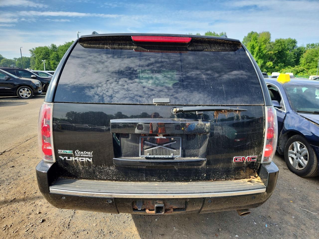 2012 GMC YUKON