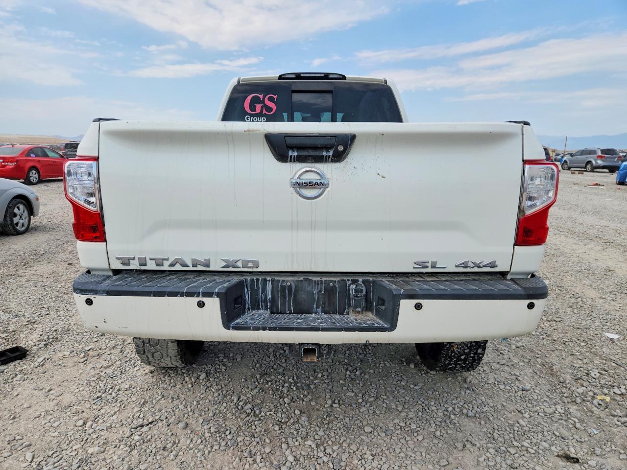 2016 NISSAN TITAN