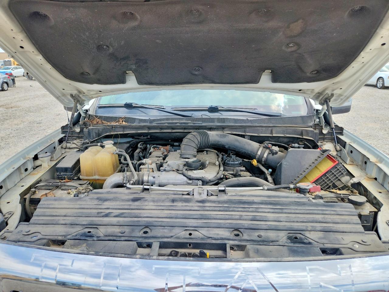 2016 NISSAN TITAN