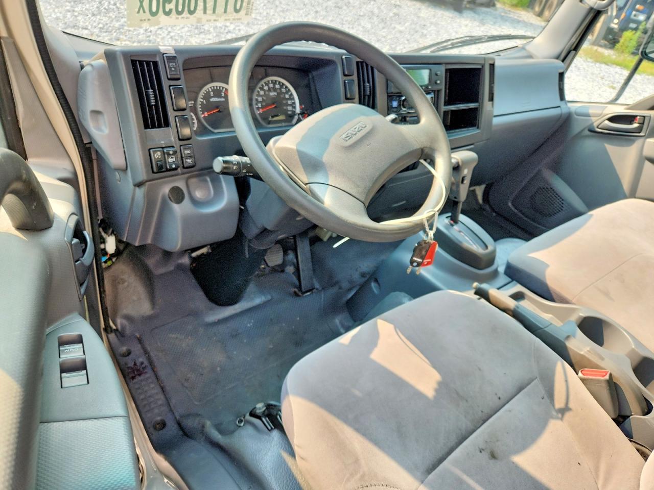 2018 ISUZU NPR