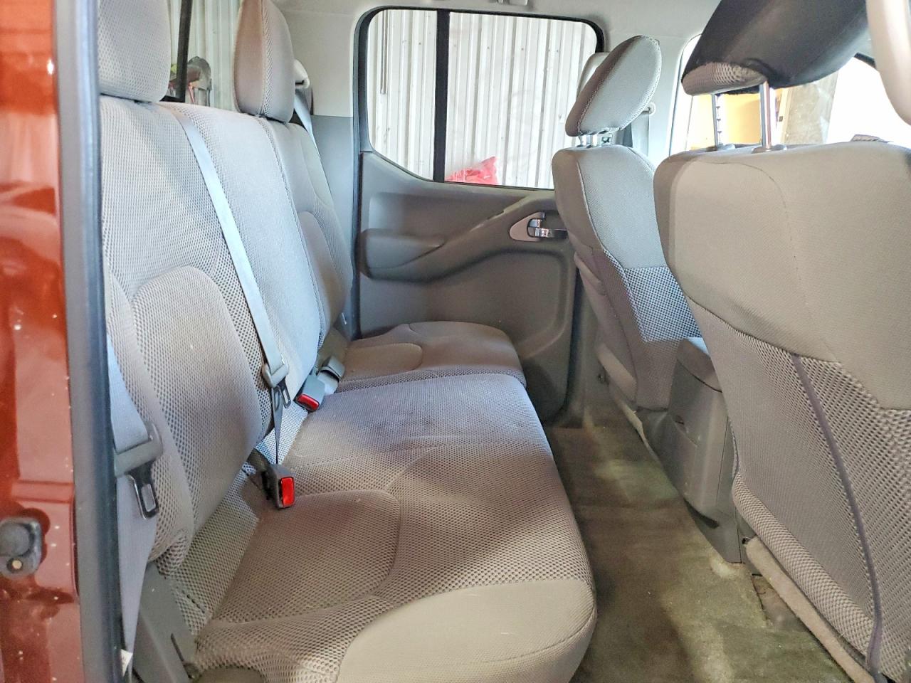 2016 NISSAN FRONTIER
