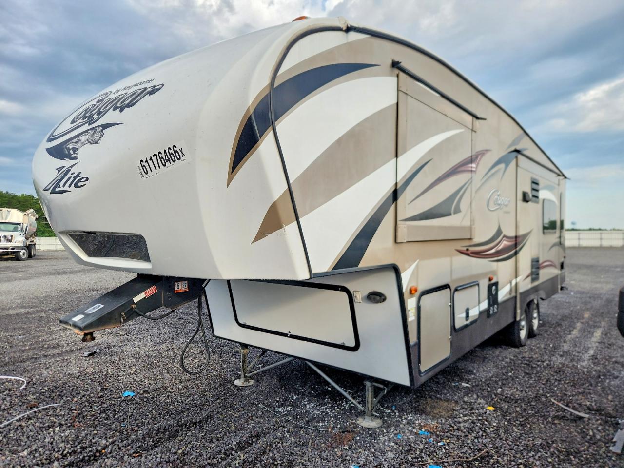 2015 KEYSTONE COUGAR