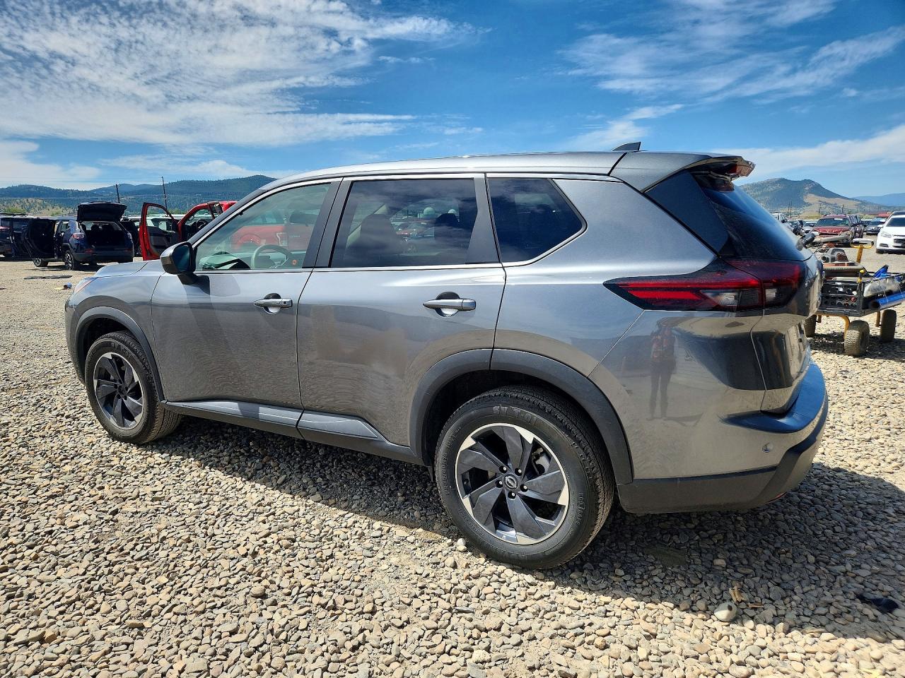 2024 NISSAN ROGUE