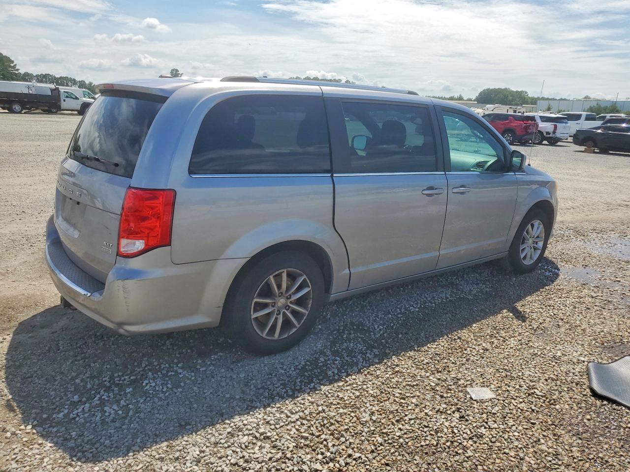 2018 DODGE CARAVAN