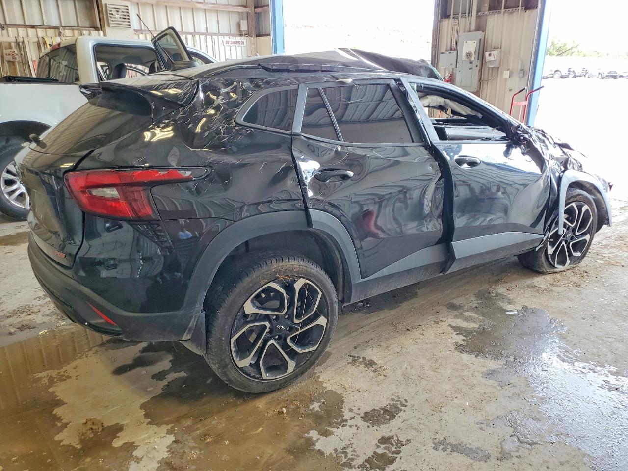 2025 CHEVROLET TRAX