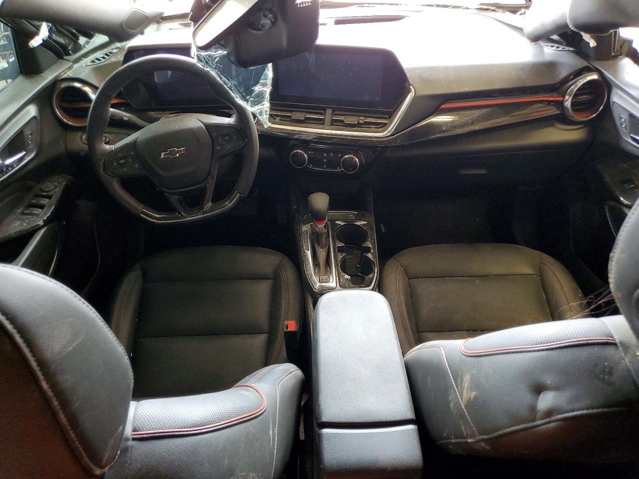 2025 CHEVROLET TRAX