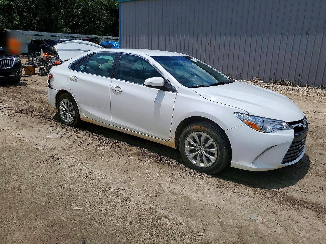 2017 TOYOTA CAMRY