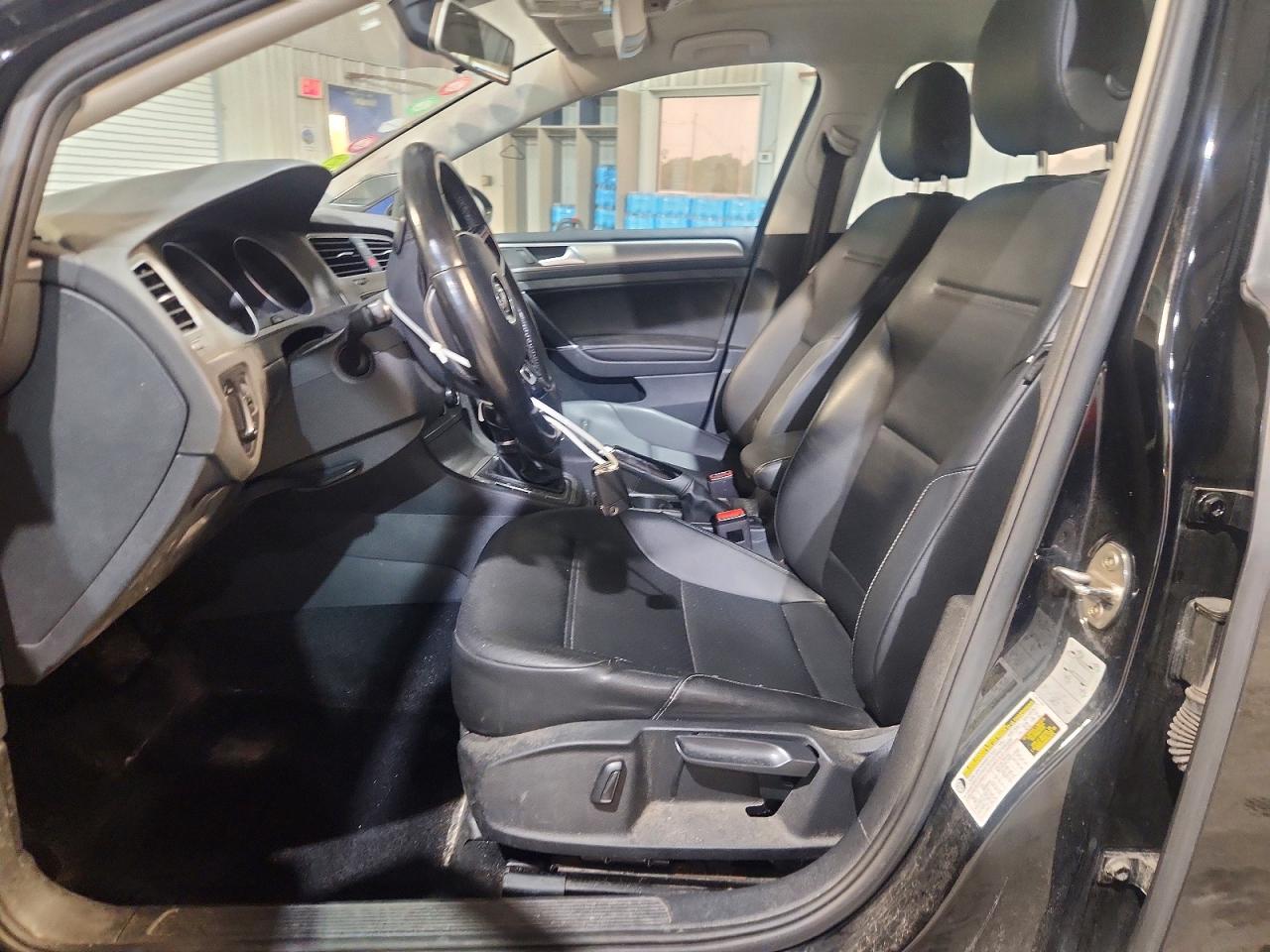2017 VOLKSWAGEN GOLF