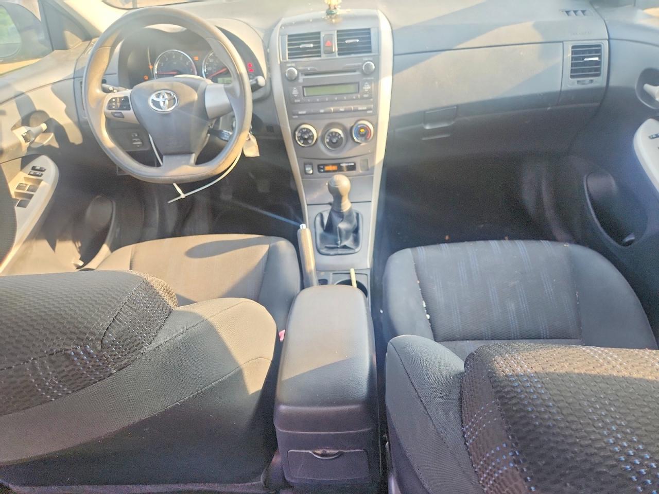 2011 TOYOTA COROLLA