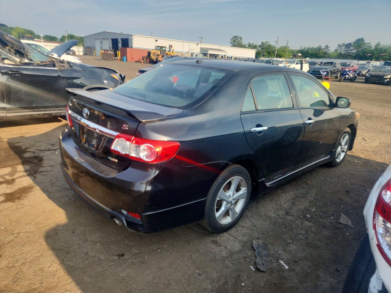 2011 TOYOTA COROLLA