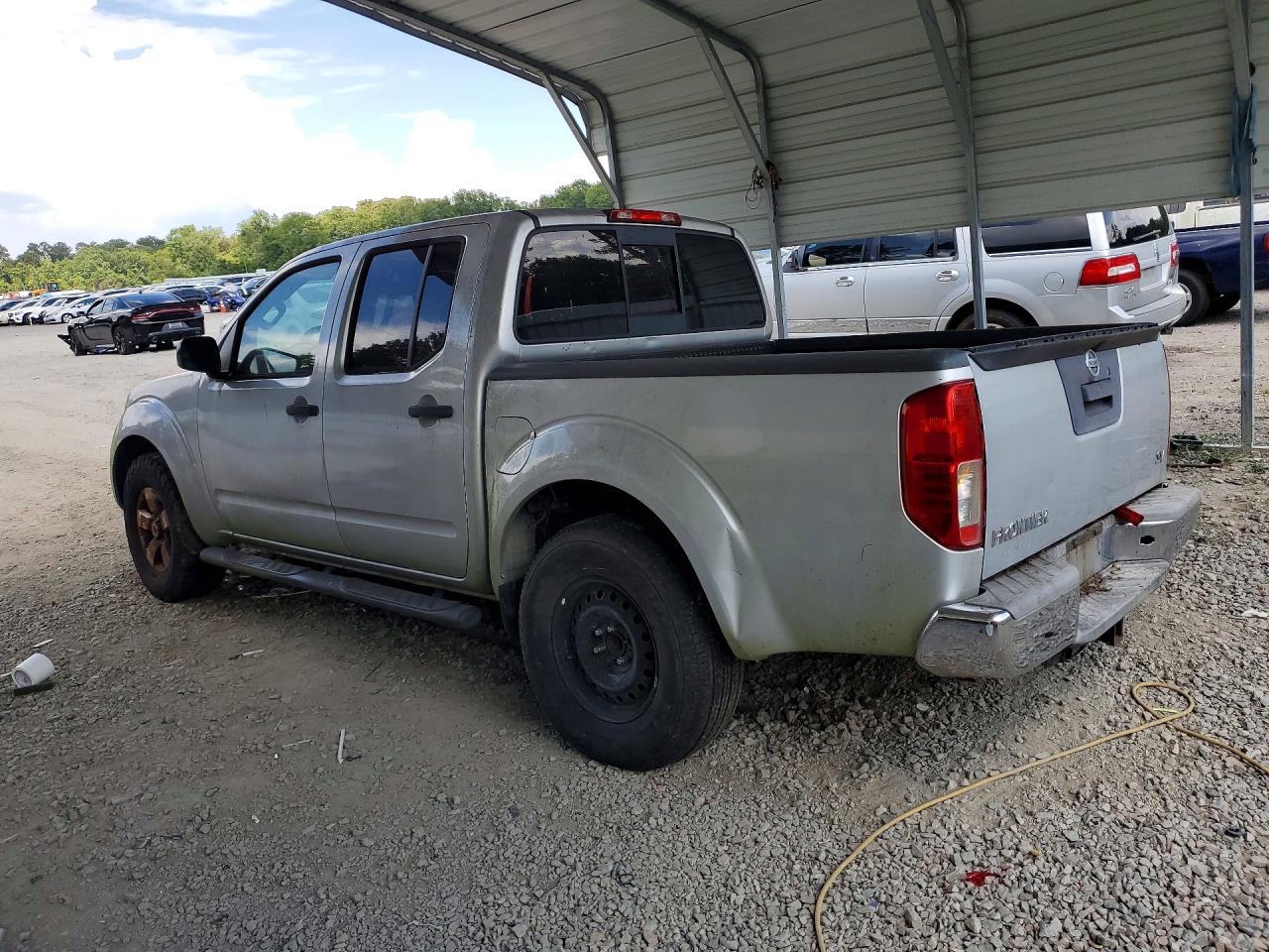 2015 NISSAN FRONTIER