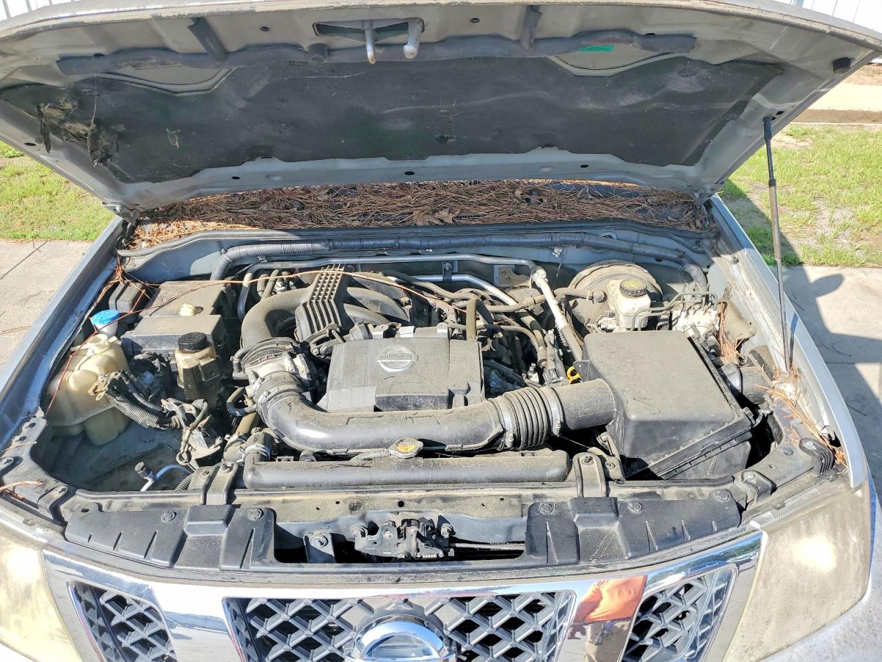 2015 NISSAN FRONTIER