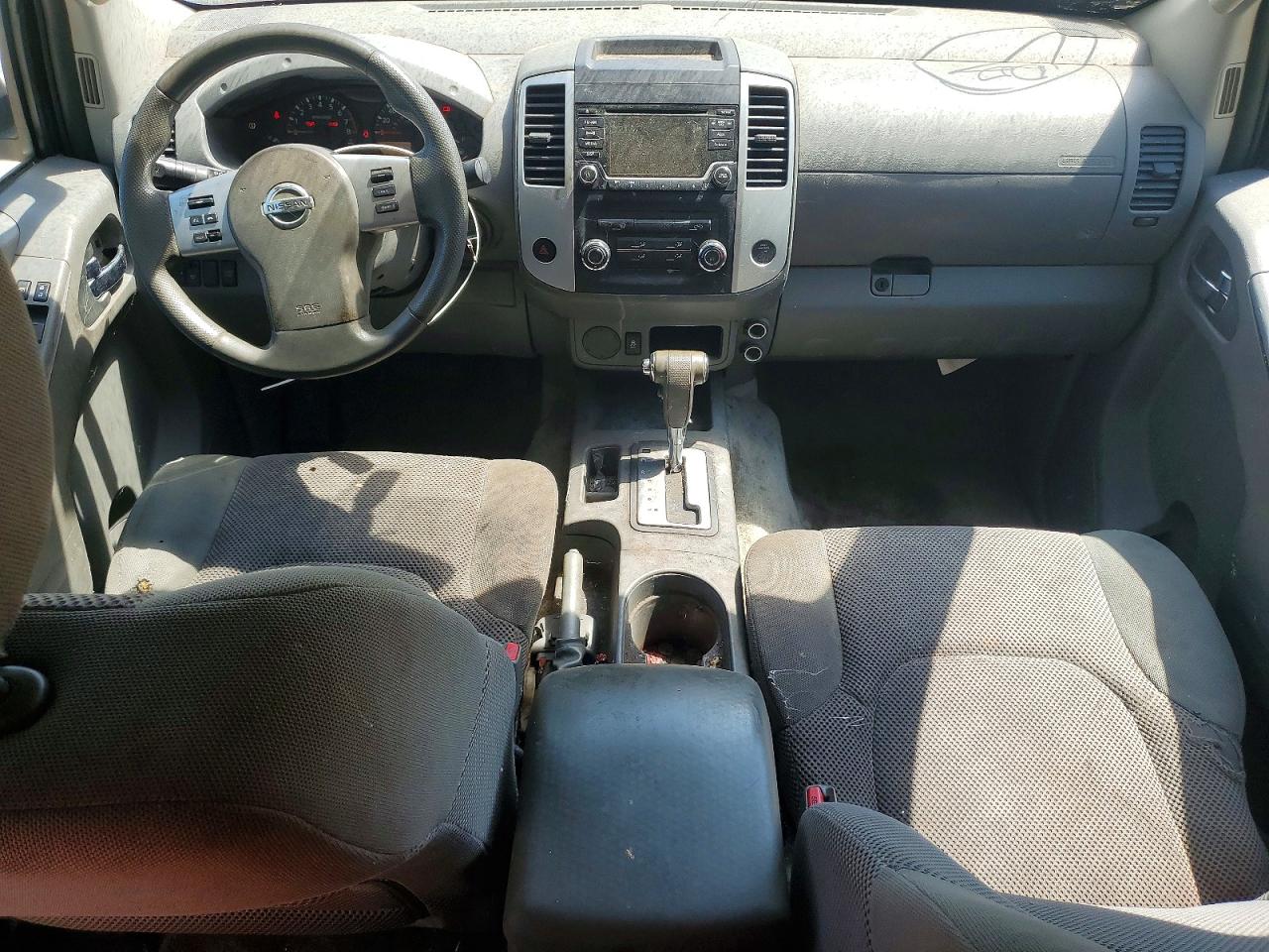2015 NISSAN FRONTIER