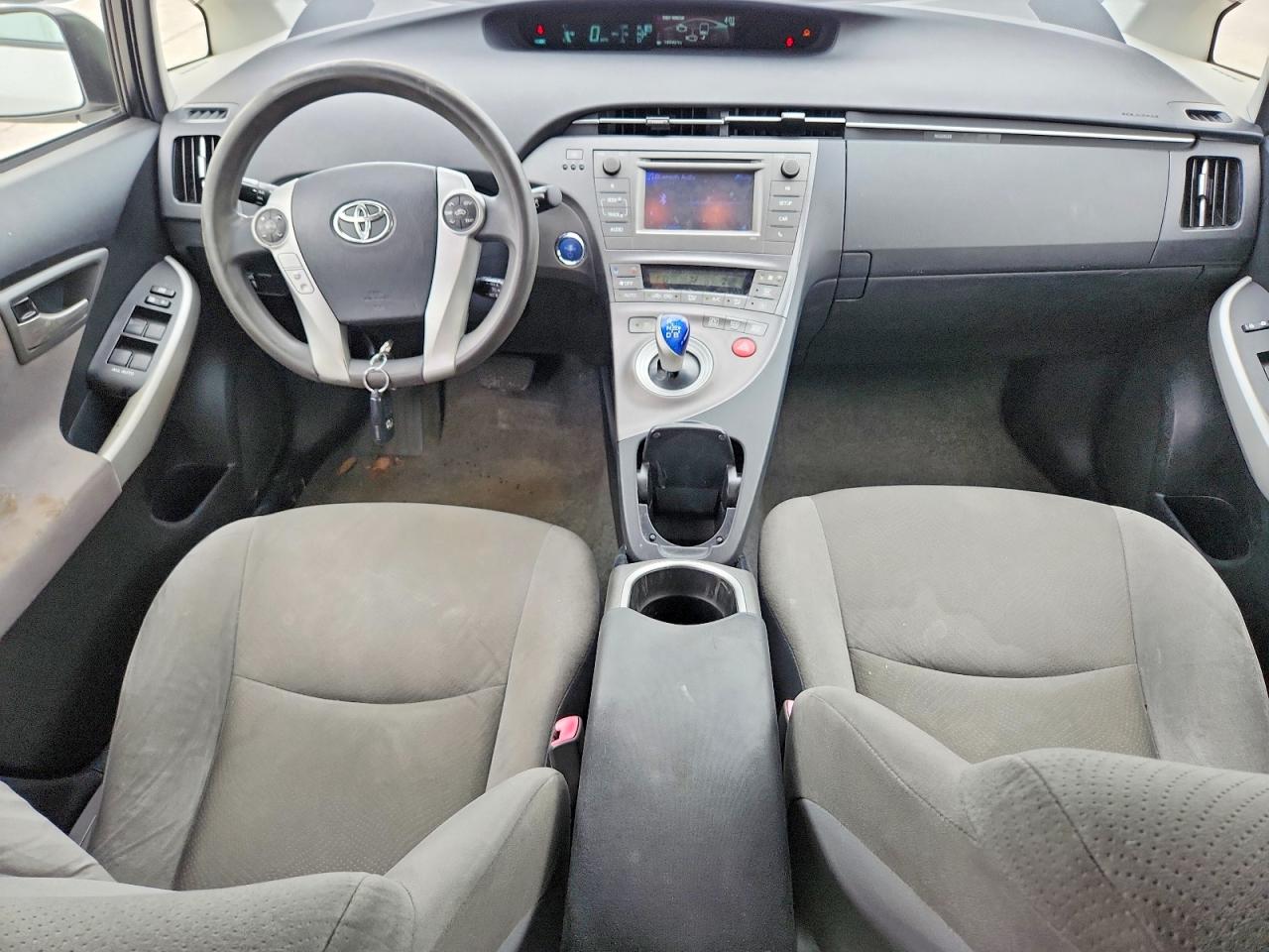 2013 TOYOTA PRIUS
