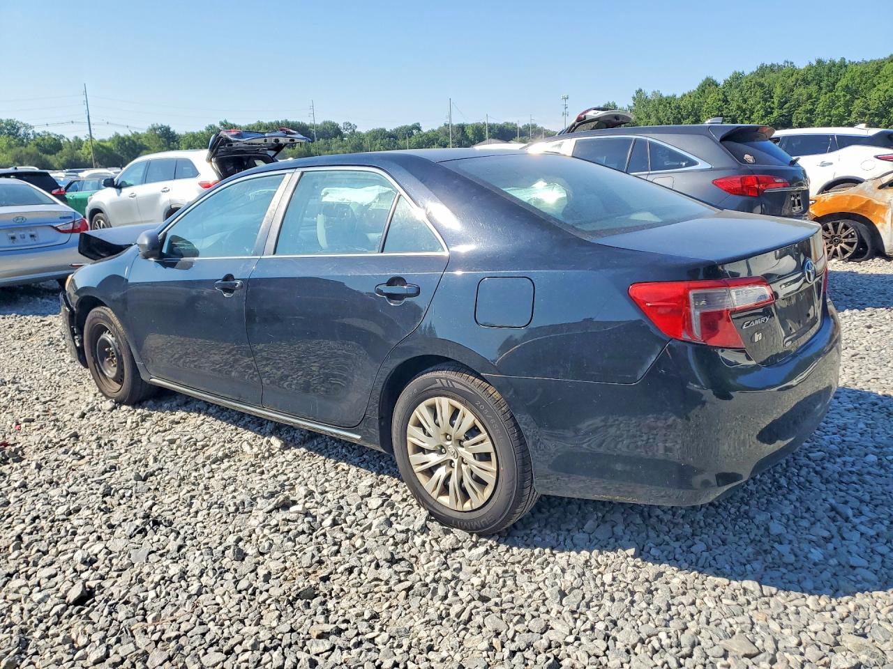 2014 TOYOTA CAMRY