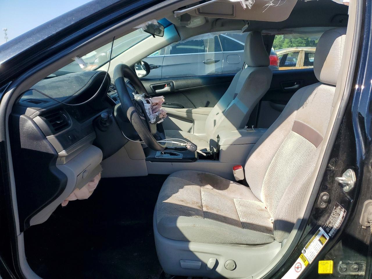 2014 TOYOTA CAMRY